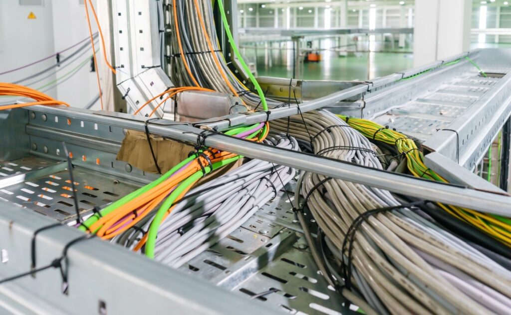 How to Choose the Right Structured Cabling Service Provider for Your Network