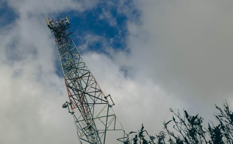 Cost-Effective Radio Links for Network Expansion