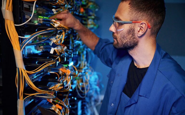 Expert Structured Cabling Installers for Scalable IT Infrastructure