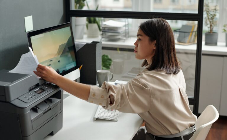 What Is the Listed Price for a Refurbished Konica Minolta Bizhub 5000i Printer?